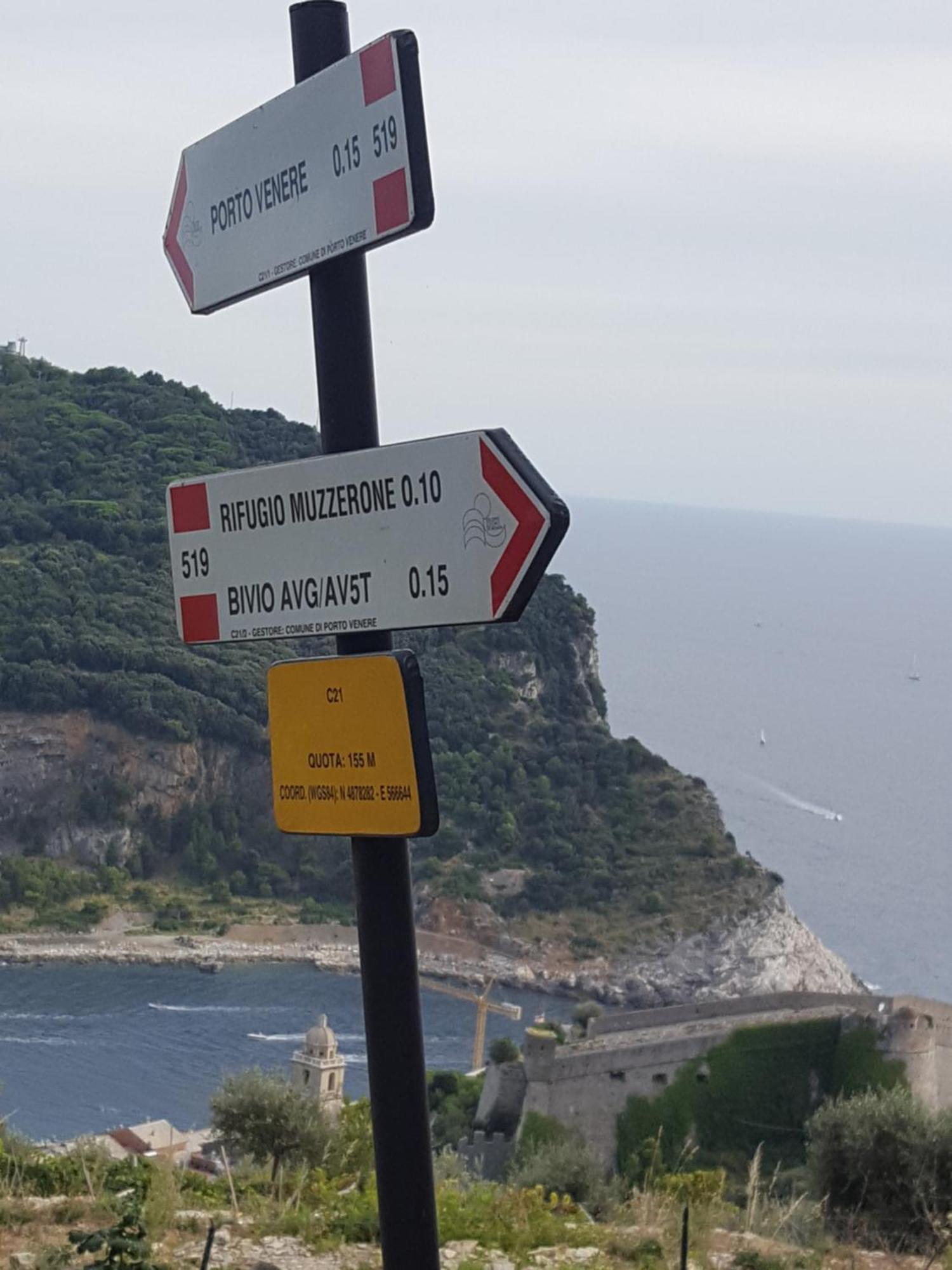 Casa Vacanze Ibiscus Porto Venere Esterno foto