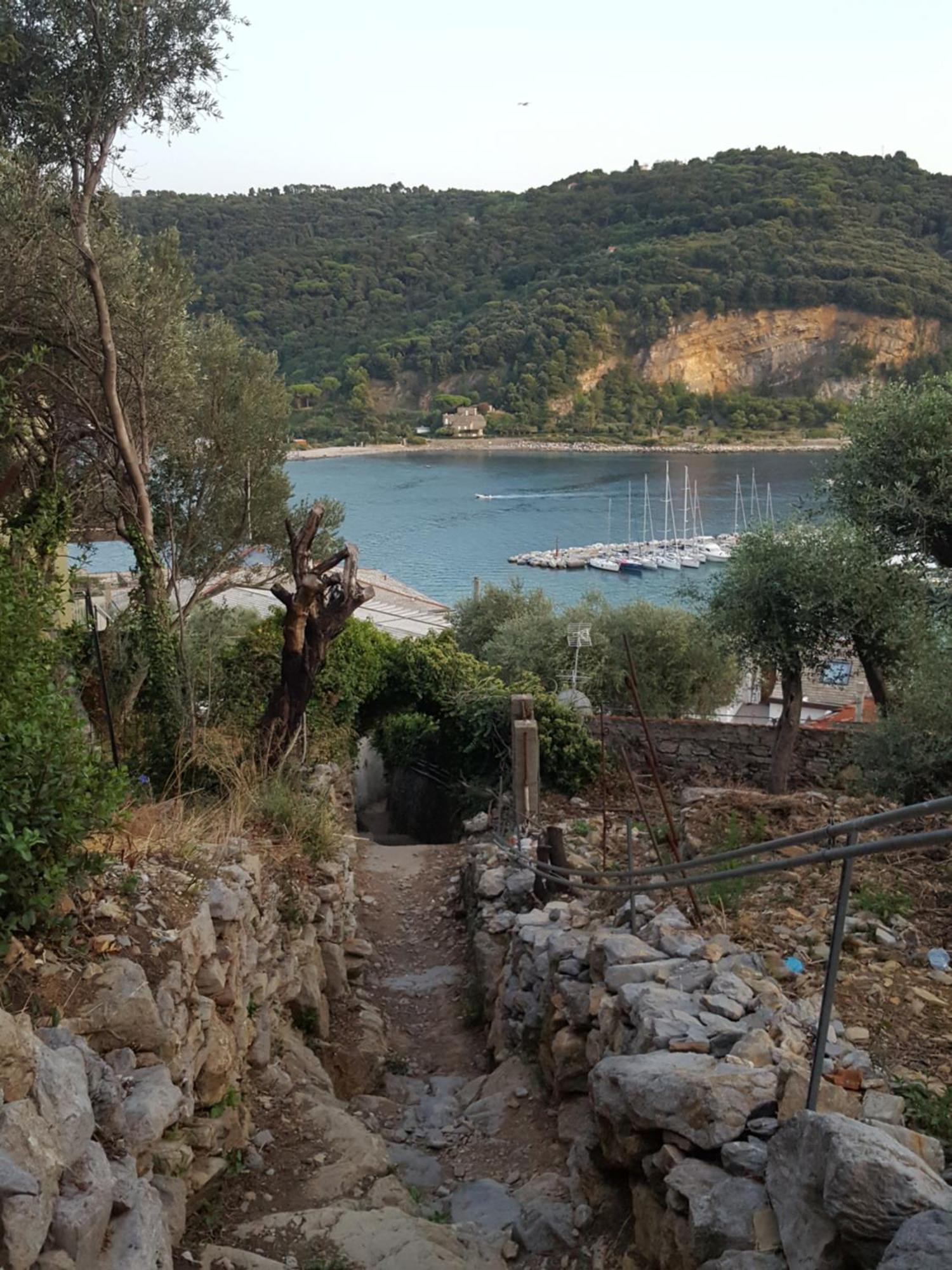Casa Vacanze Ibiscus Porto Venere Esterno foto