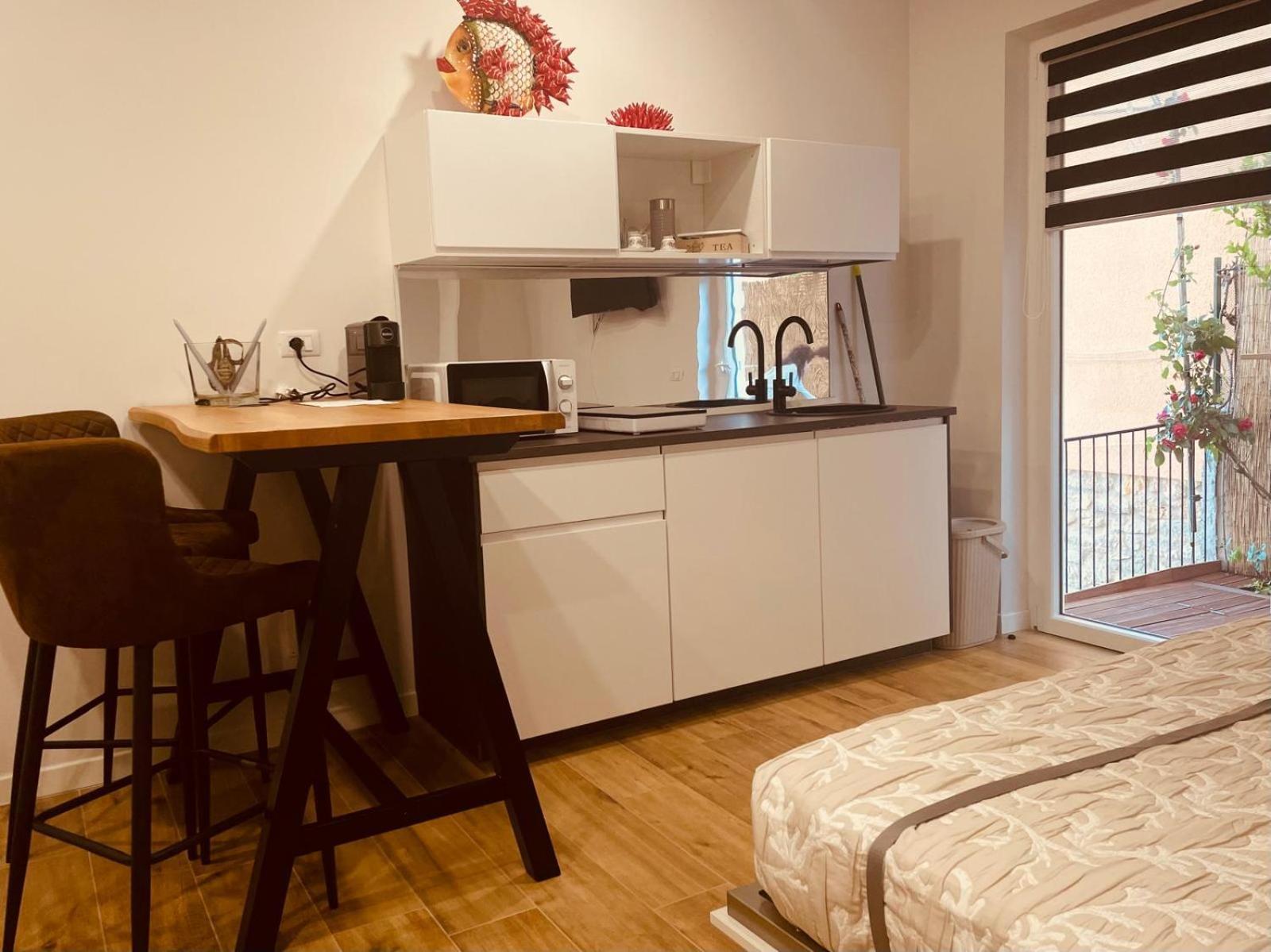 Casa Vacanze Ibiscus Porto Venere Esterno foto