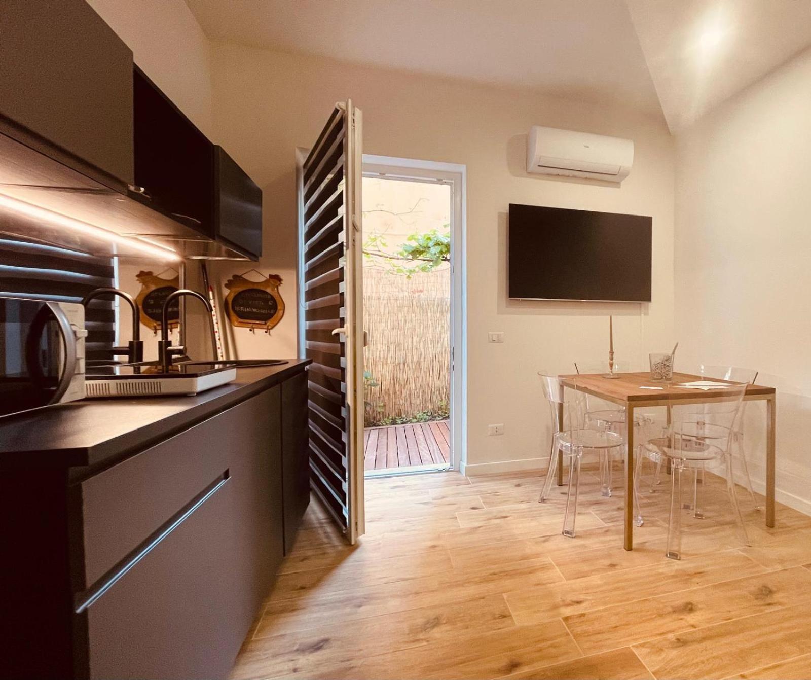 Casa Vacanze Ibiscus Porto Venere Esterno foto